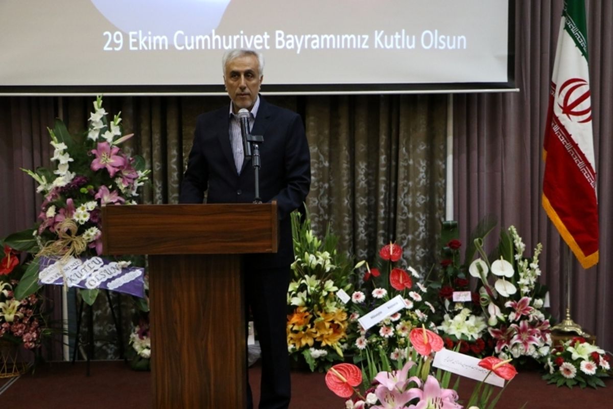 متن پیام تبریک استاندار آذربایجان غربی به مناسبت سالگرد جمهوریت ترکیه