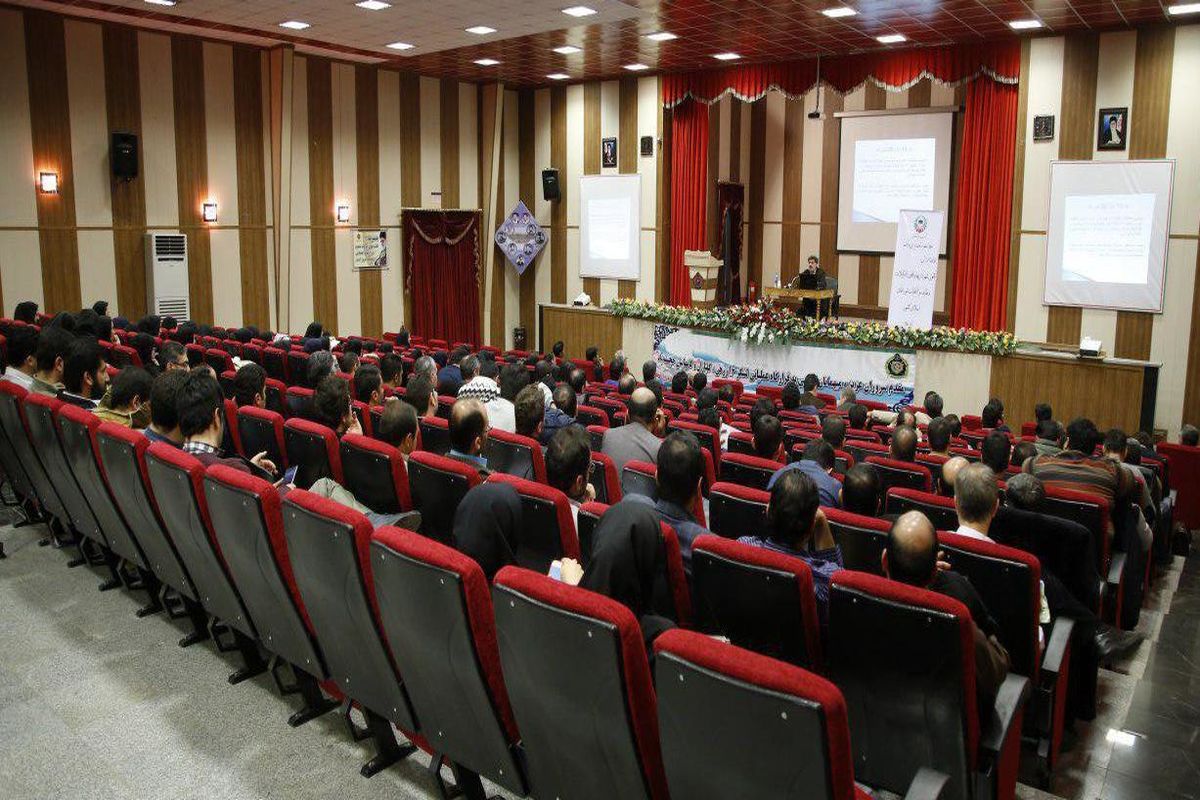 برگزاری کارگاه آموزشی آشنایی با قانون شهرداری ها و شوراهای اسلامی در قزوین