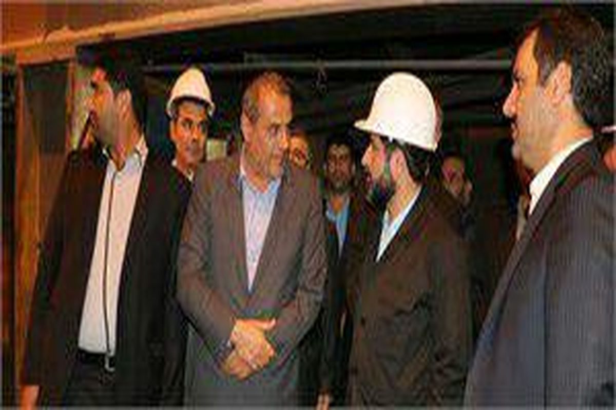 تاکید استاندار خوزستان بر ضرورت به روز کردن خطوط تولید شرکت گروه ملی فولاد ایران