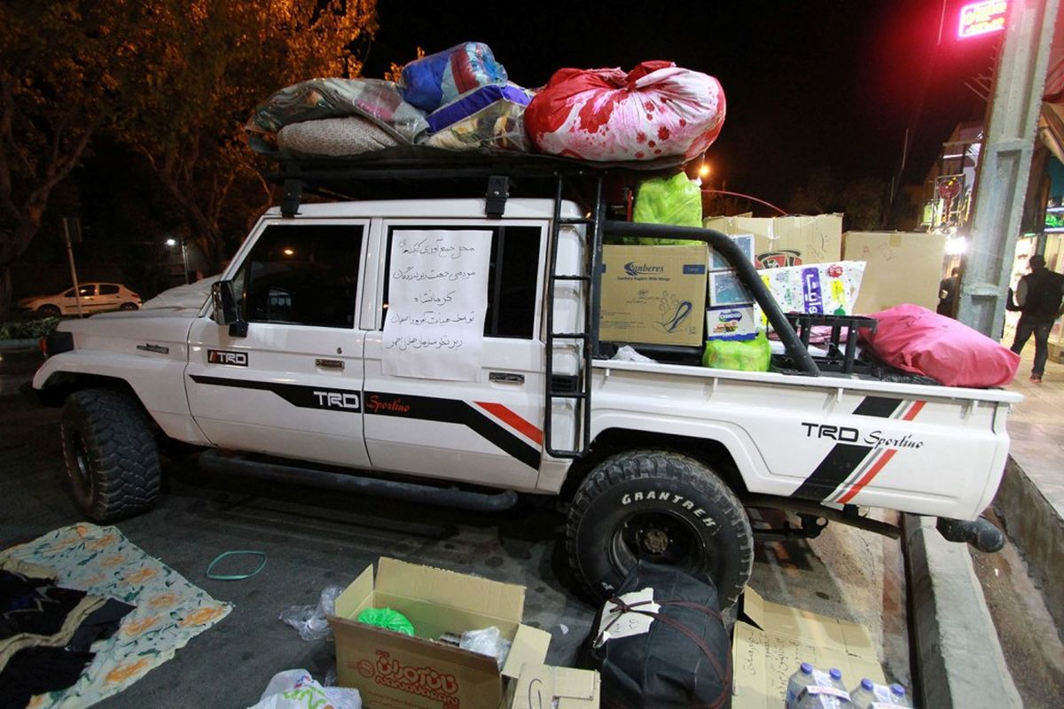 ارسال بسته های تجهیزات دارویی به هفت روستای زلزله زده