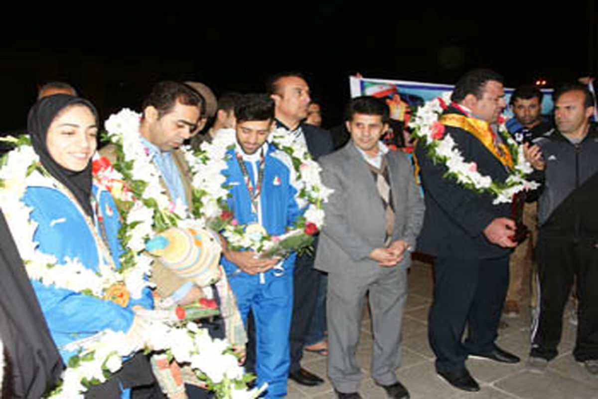مراسم استقبال از قهرمانان آسیا در ایلام برگزار شد