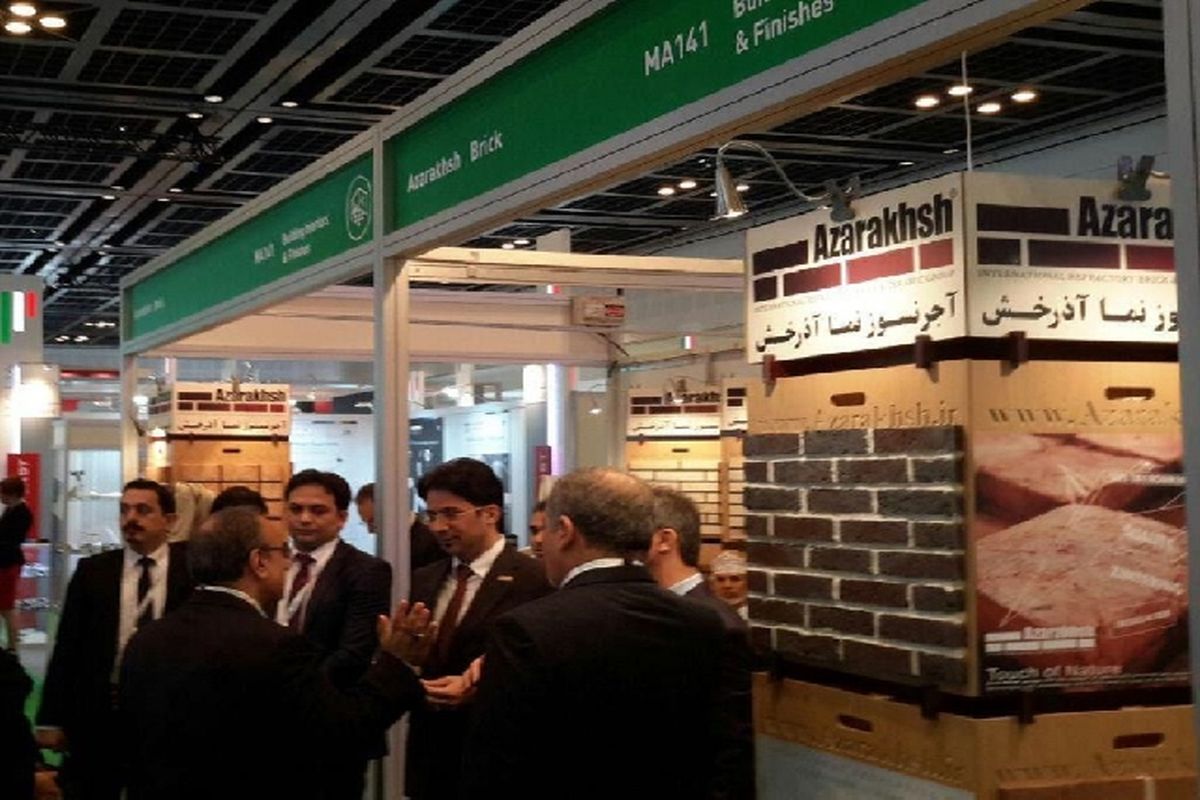 بازدید سر کنسول جمهوری اسلامی ایران از غرفه های ایرانی