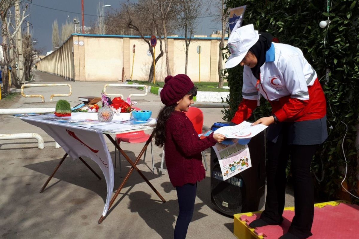 ۲۴۵ هزار کودک از خدمات نوروزی هلال احمر بهره مند شدند