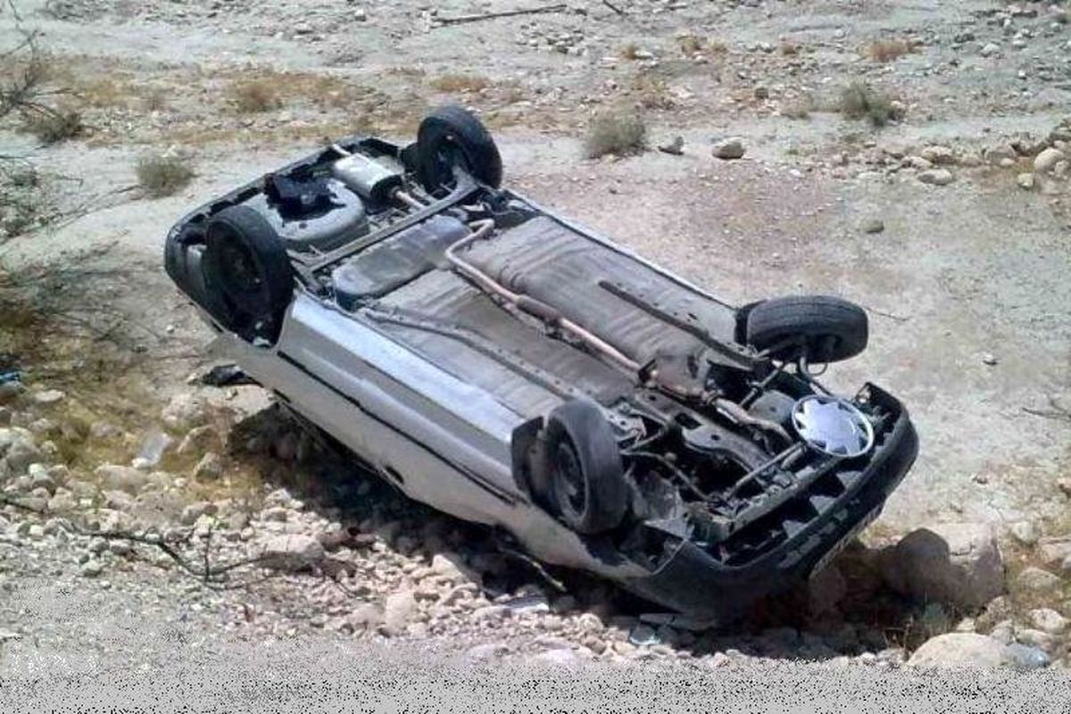 ۶مصدوم در واژگونی خودروی ال ۹۰ در محور الیگودرز - اصفهان