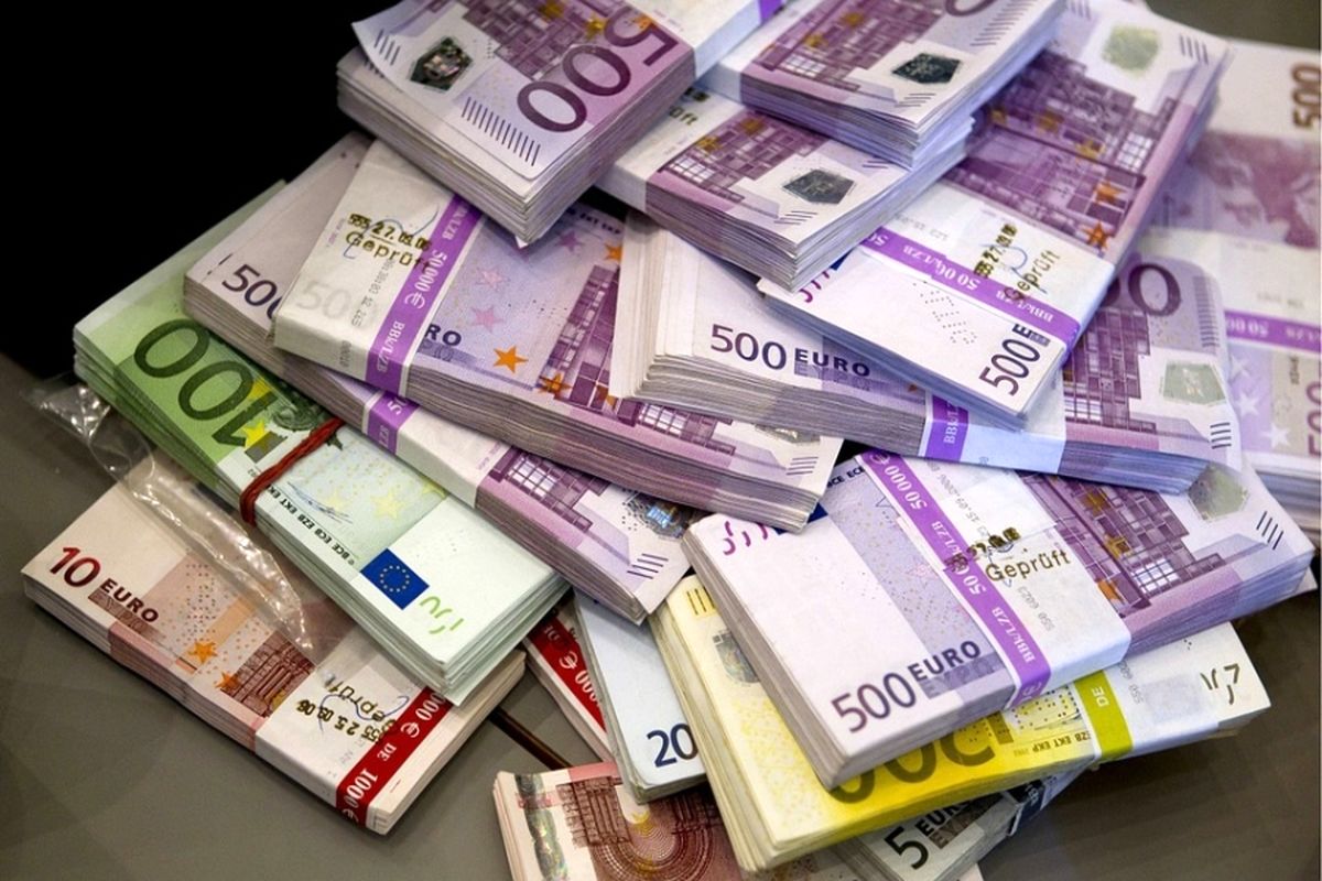نرخ مبادله ای دلار افزایش یافت/کاهش یورو وپوند