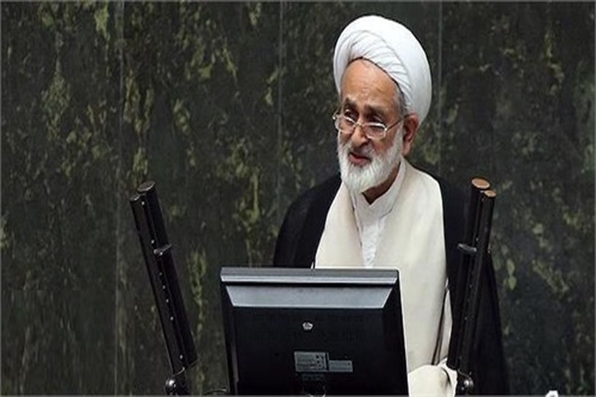 ایران، کشور همایش های بیهوده/ تعداد نشست های بی حاصل نصف شد