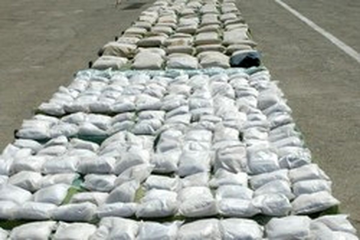 کشف بیش از ۱۶۰ کیلوگرم مواد مخدر در مرز سراوان