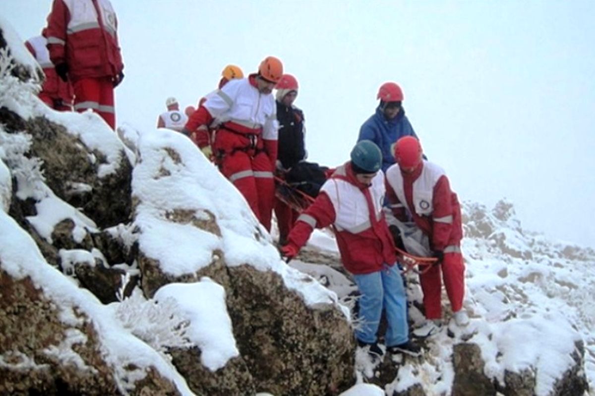 پیدا شدن کوهنوردان تهرانی در ارتفاعات ایوانکی گرمسار/ فوت یک نفر از این گروه هفت نفره