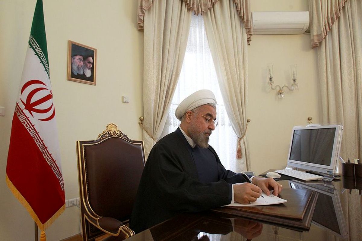 روحانی درگذشت پدر شهیدان کریمی هویه را تسلیت گفت