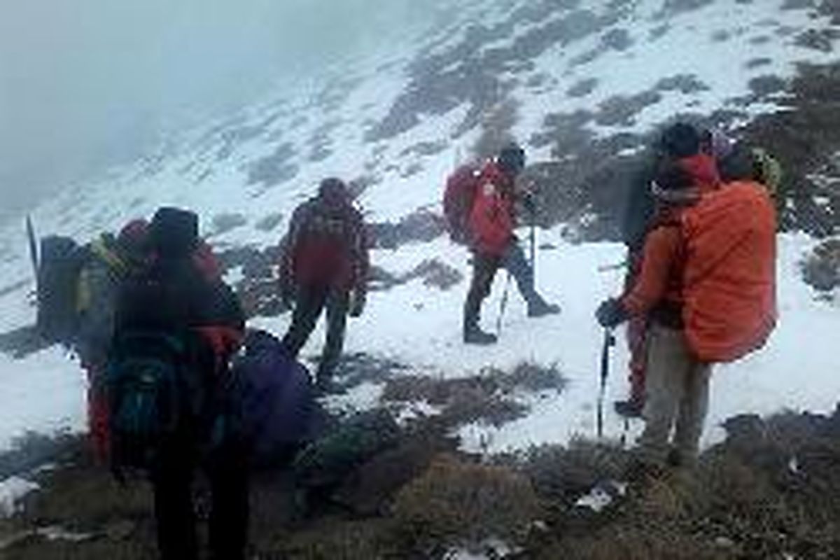 نجات ۶ کوهنورد گم شده در ارتفاعات شاهرود
