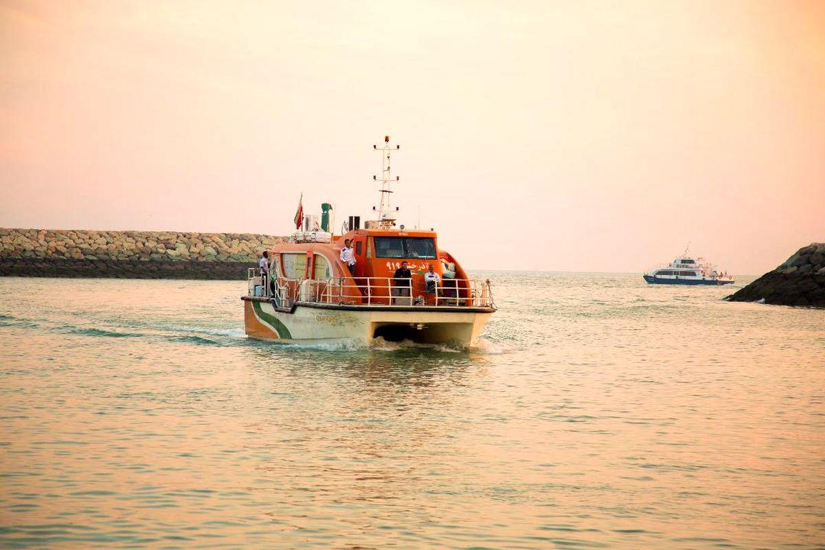 راه‌اندازی خط منظم گردشگری دریایی جزیره لارک، از بندر شهید حقانی بندرعباس