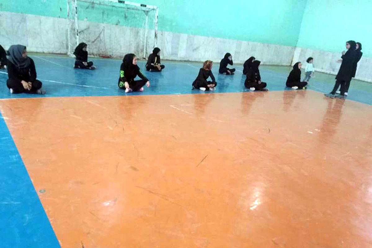کلاس مربیگری دو ومیدانی بانوان جنوب استان در مهرستان آغاز شد
