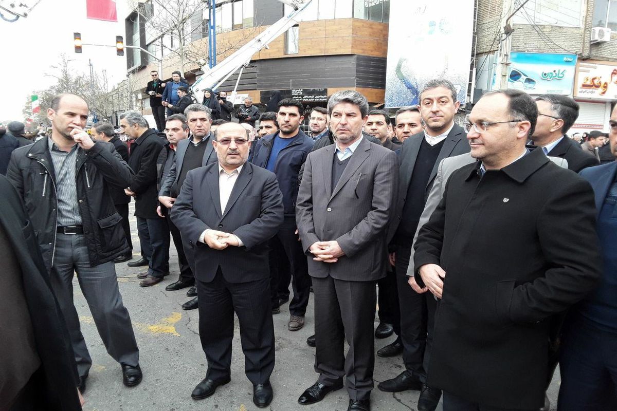 استاندار آذربایجان غربی : حضور گسترده مردم در راهپیمایی نشانگر اتحاد و همدلی است