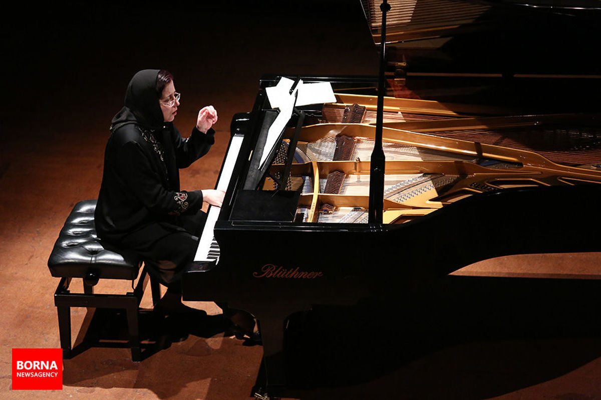 صدای  پیانوی آرپینه ایسرائیلیان در تالار رودکی شنیده شد