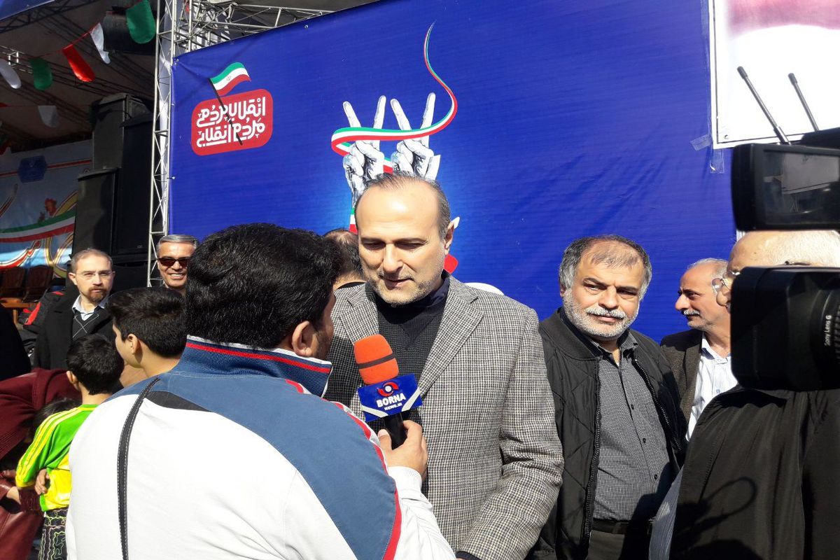 کرمانشاه ظرفیت حضور در لیگ برتر را دارد/ پنچشنبه در انتظار حضور جامعه ورزش برای یک جشن ملی هستیم