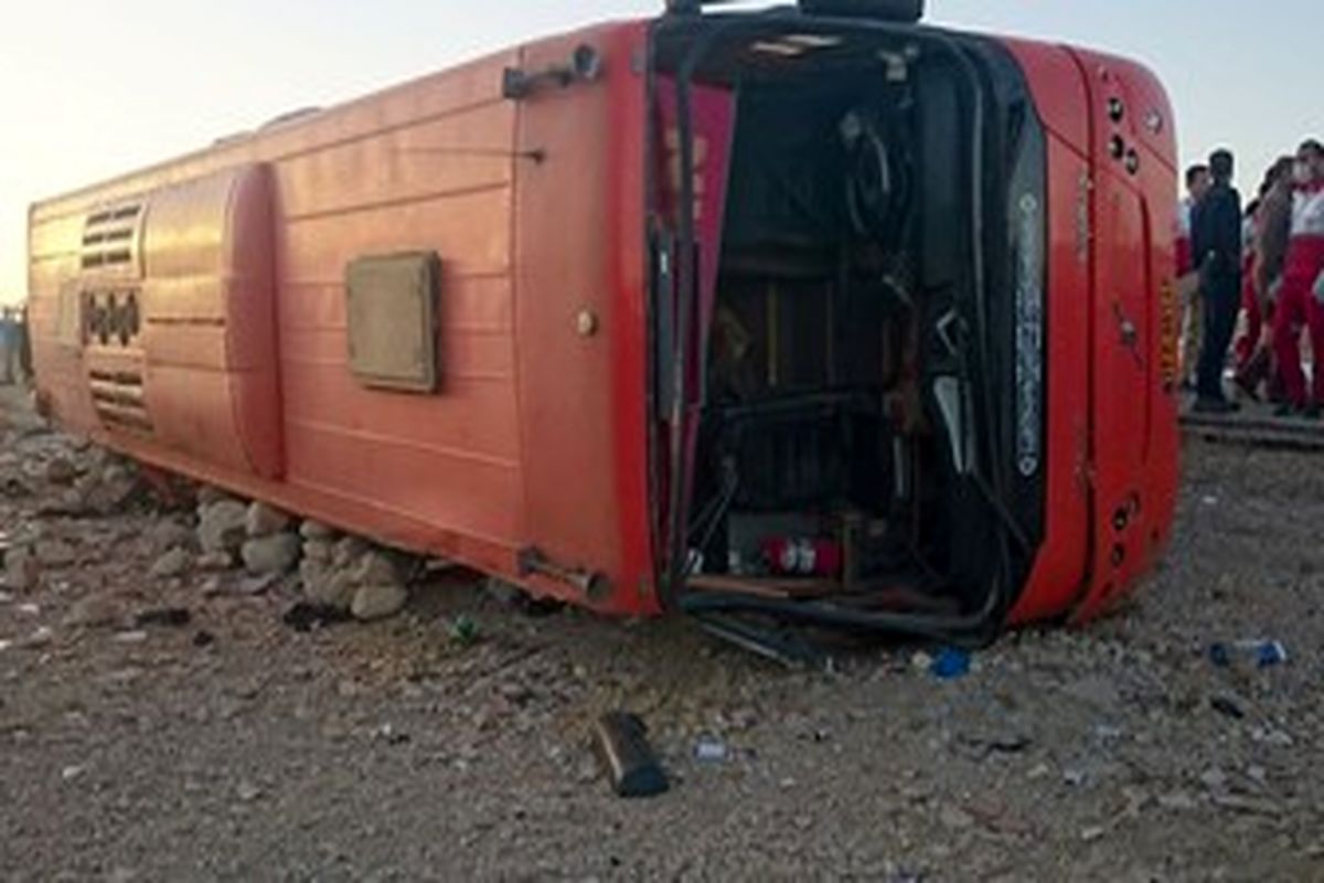 واژگونی اتوبوس این بار در فارس
