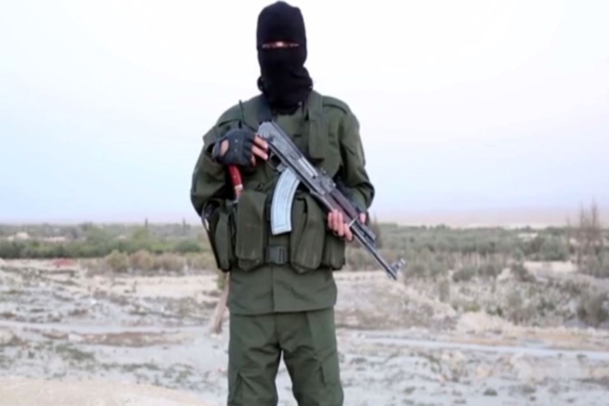 آماده شدن داعش برای حمله به عراق/ آمریکا ورود تروریست ها را تسهیل می کند