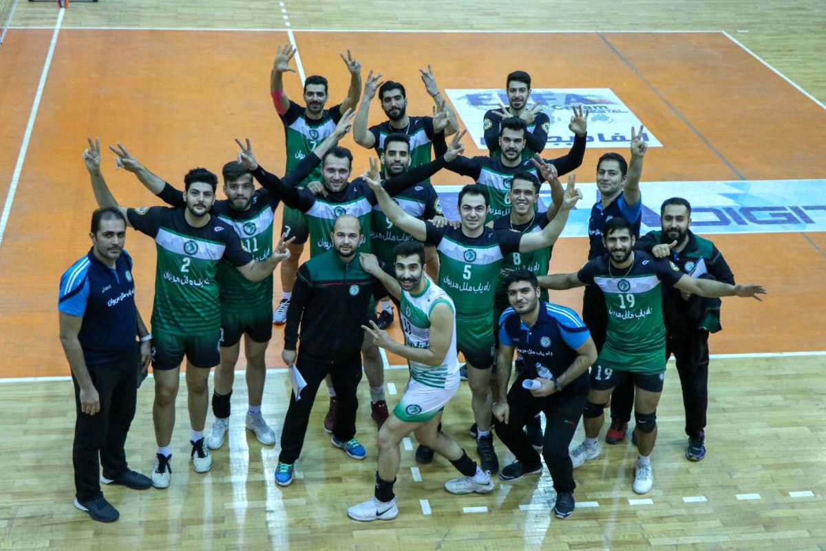 بلندقامتان راه یاب ملل مریوان سهمیه لیگ برتر والیبال ایران را کسب کردند