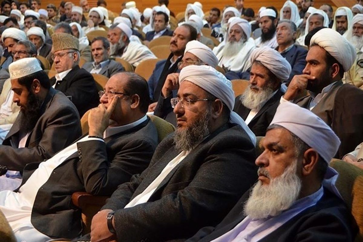 پایان همایش علمی تحقیقی مذاهب اسلامی در زاهدان
