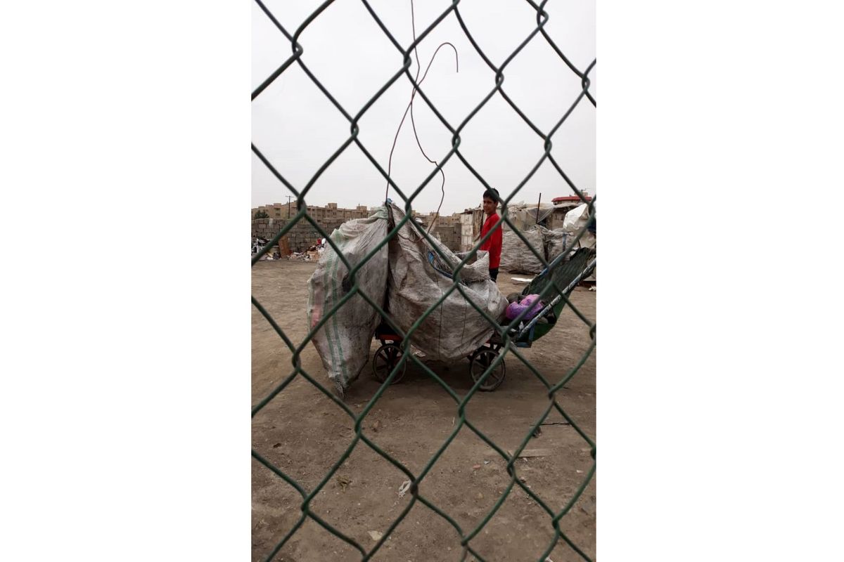 رسیدگی ویژه شورای شهر کرج به وضعیت کودکان زباله گرد هراتی  / فعالیت  غیر مجاز تفکیک زباله توسط کودکان کار در کرج