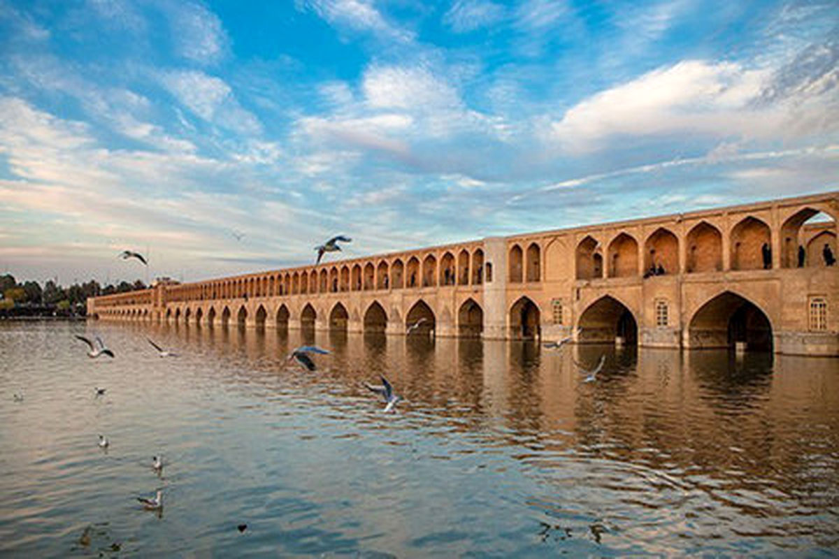 زاینده‌رود دوباره در اصفهان جاری شد