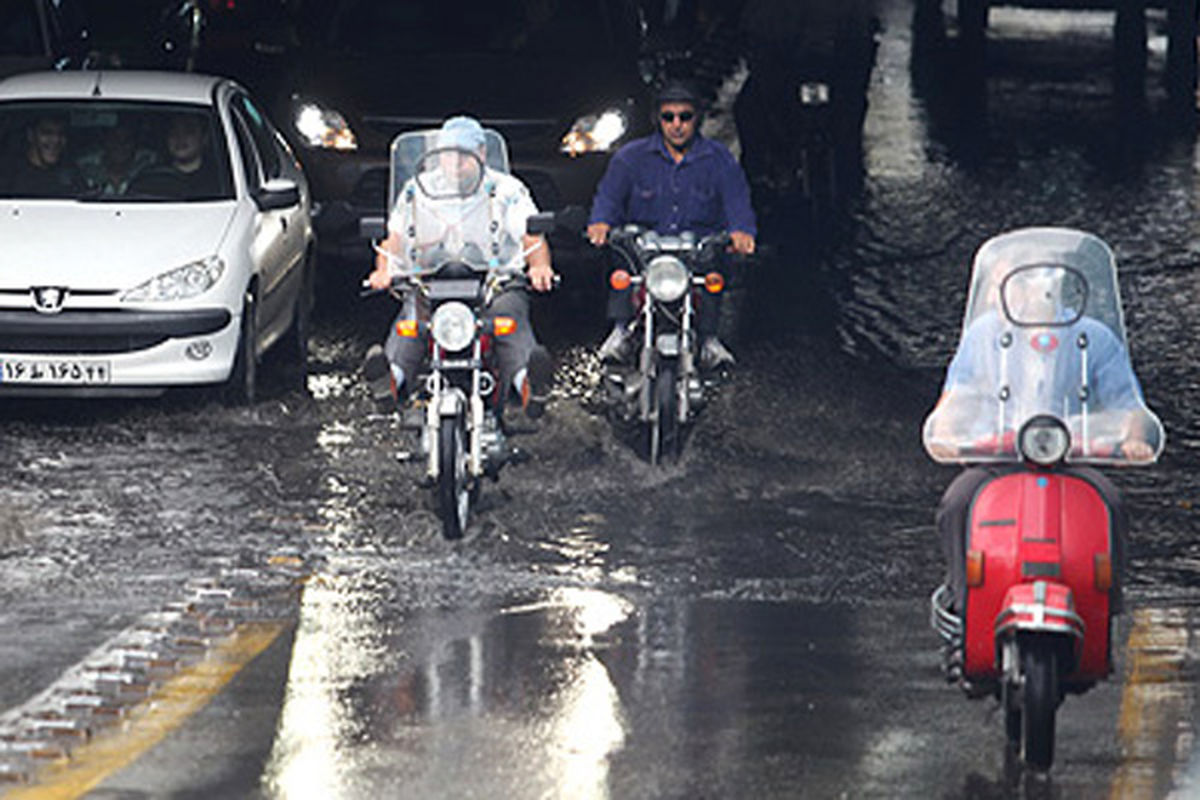 بلاتکلیفی موتورسیکلت‌های رسوبی در پارکینگ‌ها