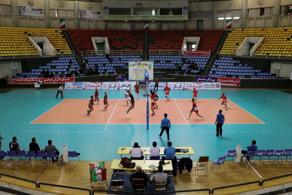 آذربایجان‌غربی قهرمان والیبال کارمندان دولت سراسر کشور شد