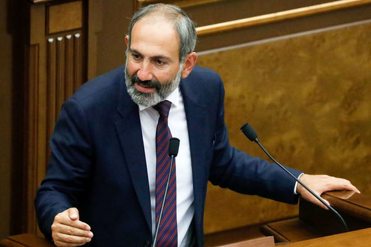 نخست وزیر ارمنستان وارد تهران شد