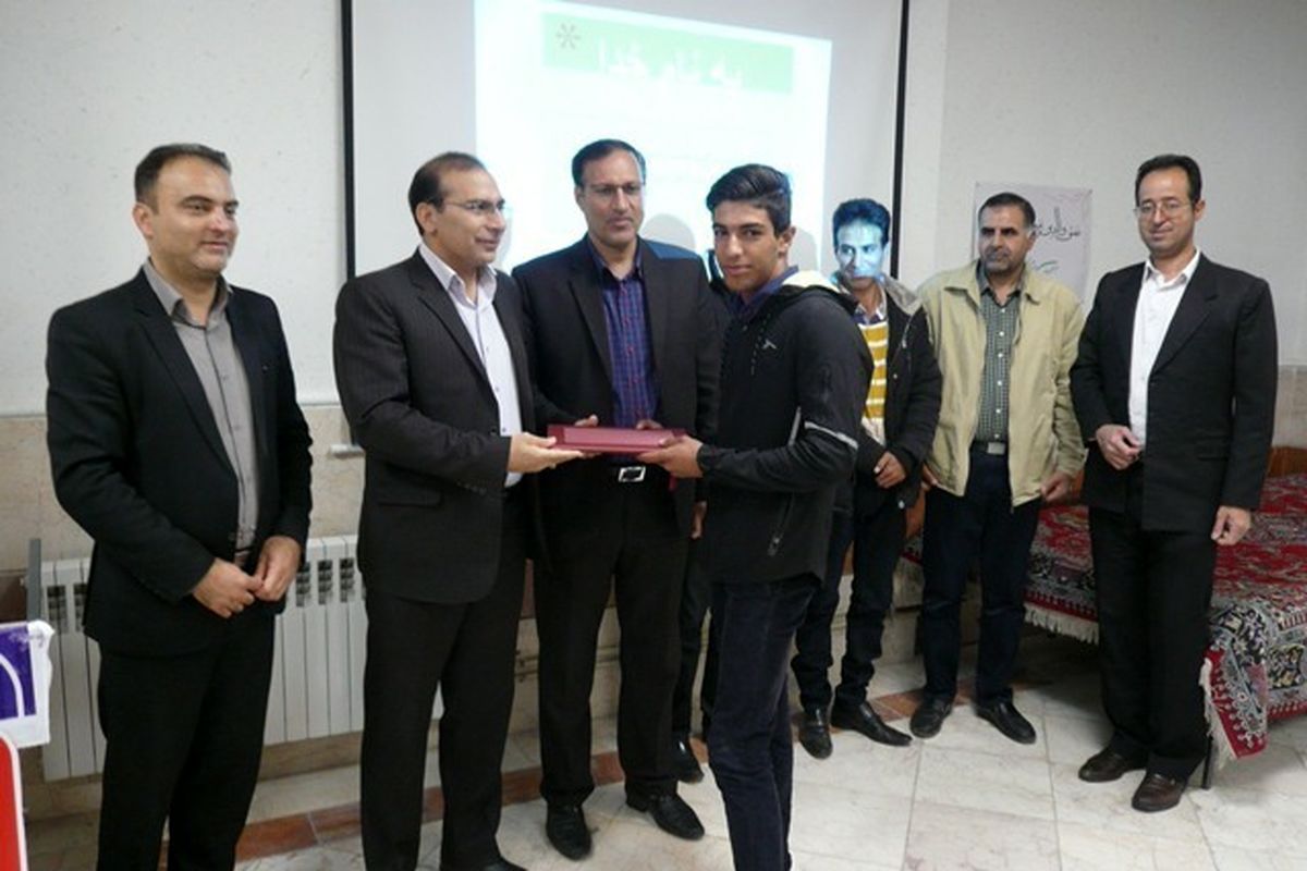 تجلیل از" سبحان بیرانوند " قایقران راه یافته به مسابقات جهانی المپیک  جوانان