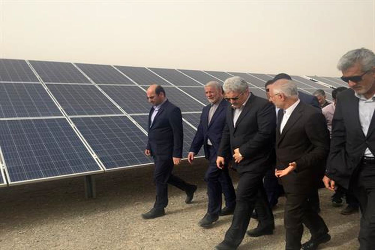 اولین نیروگاه خورشیدی در سیستان و بلوچستان به بهره برداری رسید