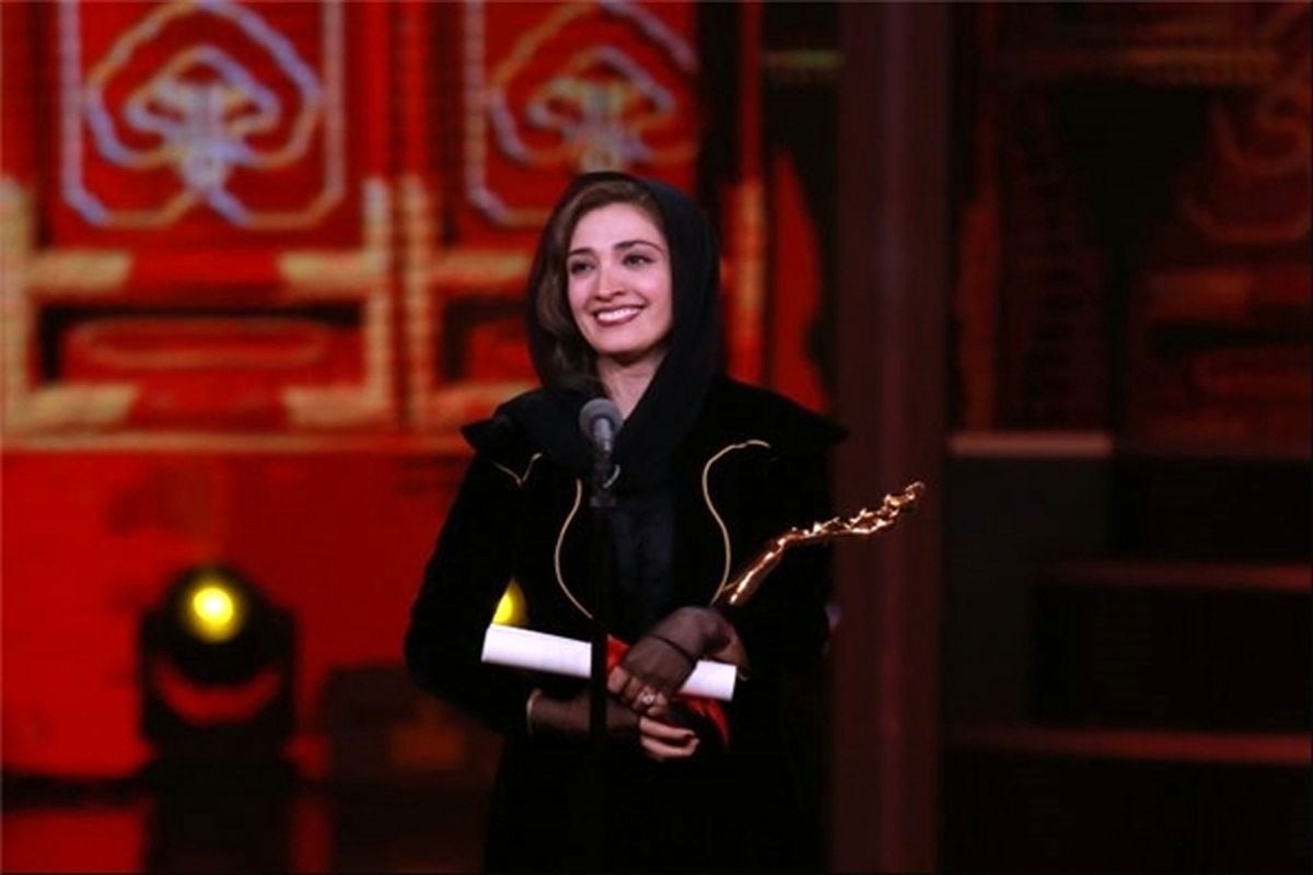 مینا ساداتی بهترین بازیگر مکمل زن در جشنواره پکن + فیلم