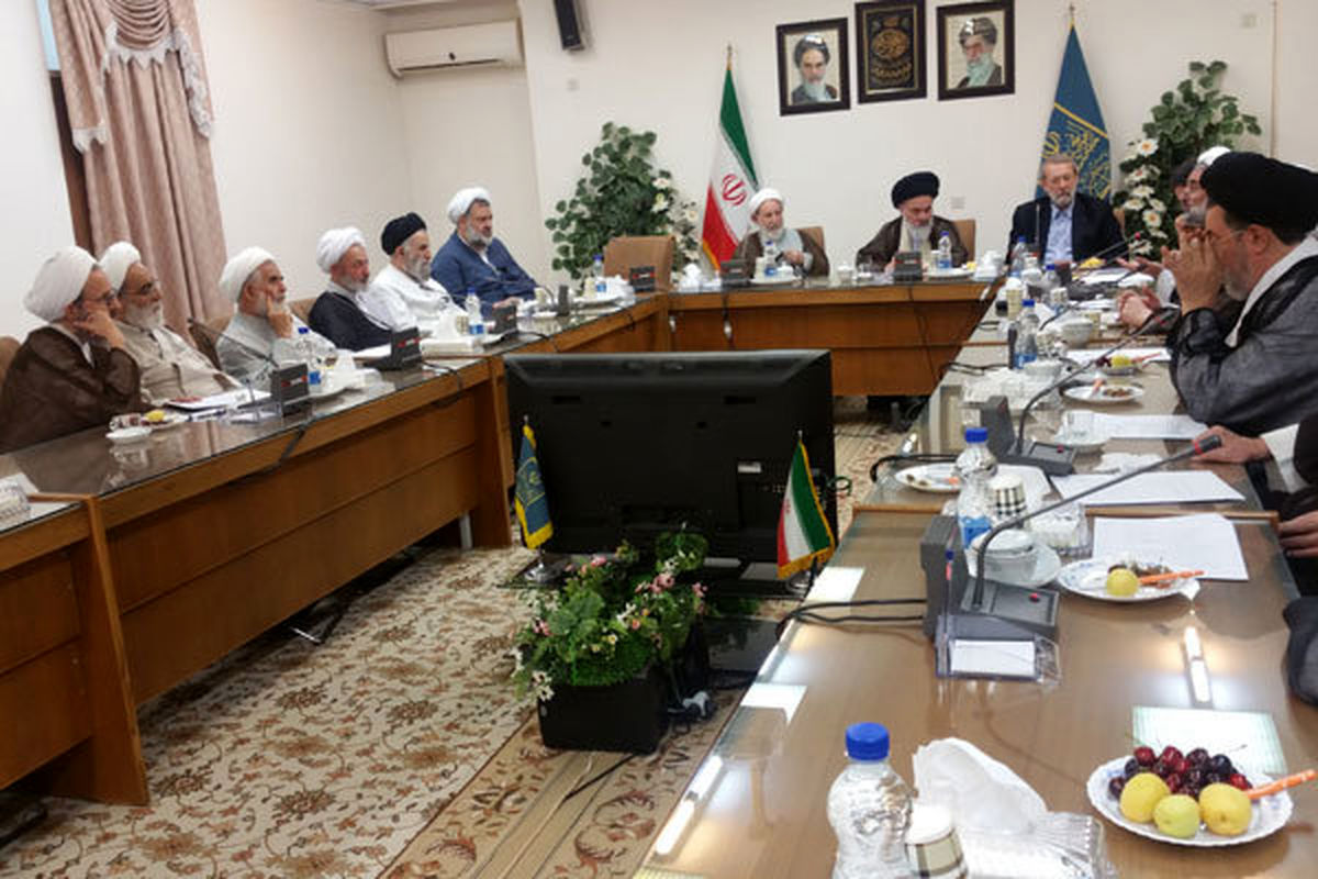 جزئیات جلسه لاریجانی با اعضای جامعه مدرسین