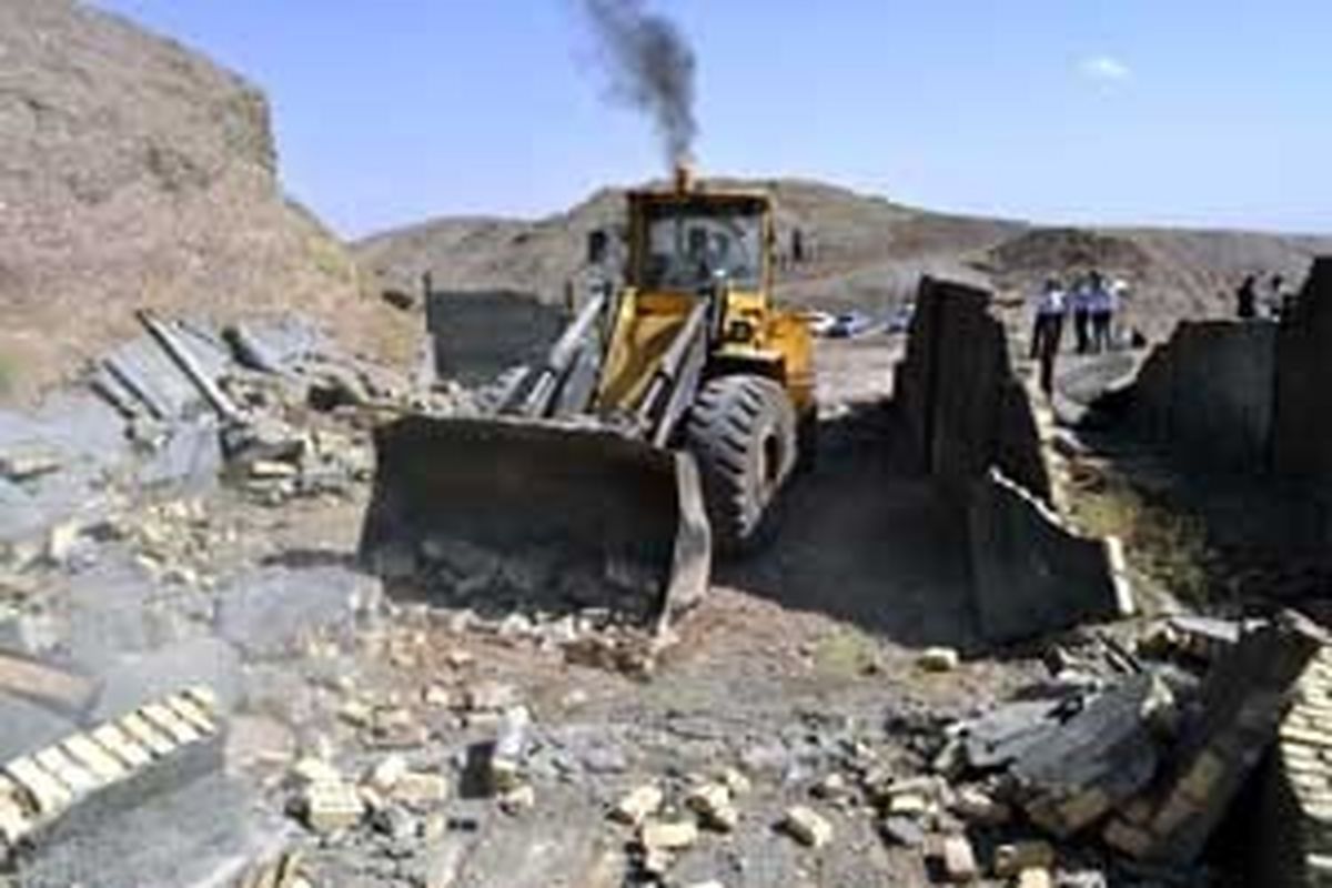 بیش از۲ هزار مترمربع از اراضی ملی شهرستان حاجی آباد رفع تصرف شد