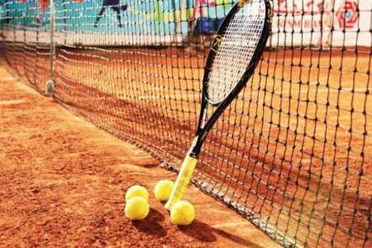 رقابت های پنجگانه تنیس کشور در اراک آغاز شد