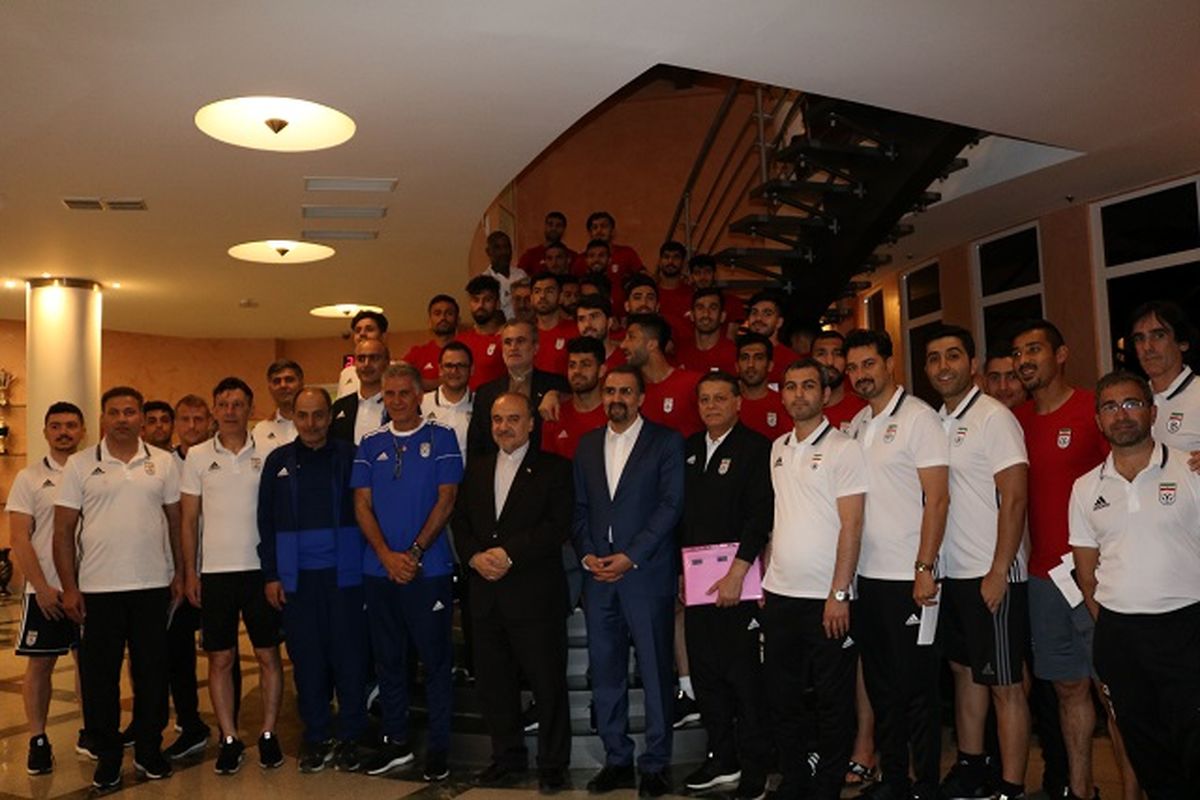 سلطانی فر: فکر کردم به قول‌هایی که به بچه ها می‌دهیم خیلی سریع عمل کنیم/ به آقای کی‌روش گفتم مطمئنم نتیجه می‌گیرید/ کی‌روش: هدف‌مان تحقق رویاهای ملت ایران است