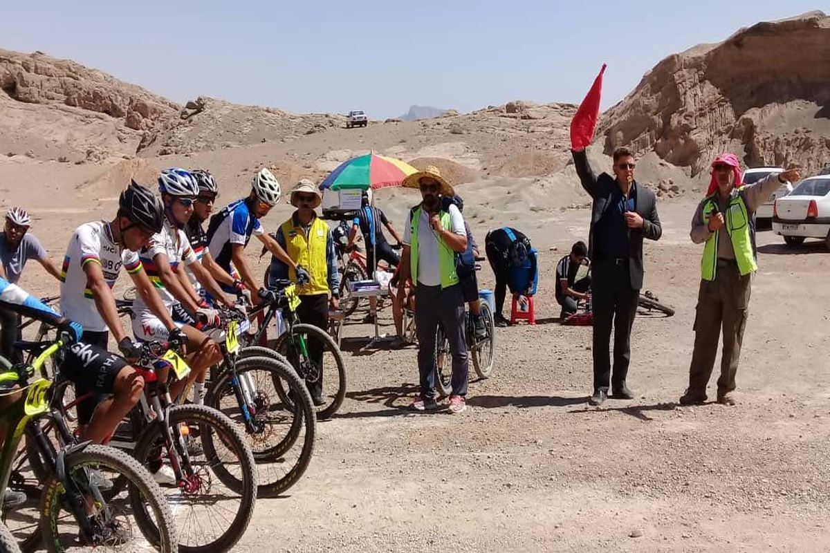 برگزاری لیگ دوچرخه سواری استان اصفهان در شهر بهارستان