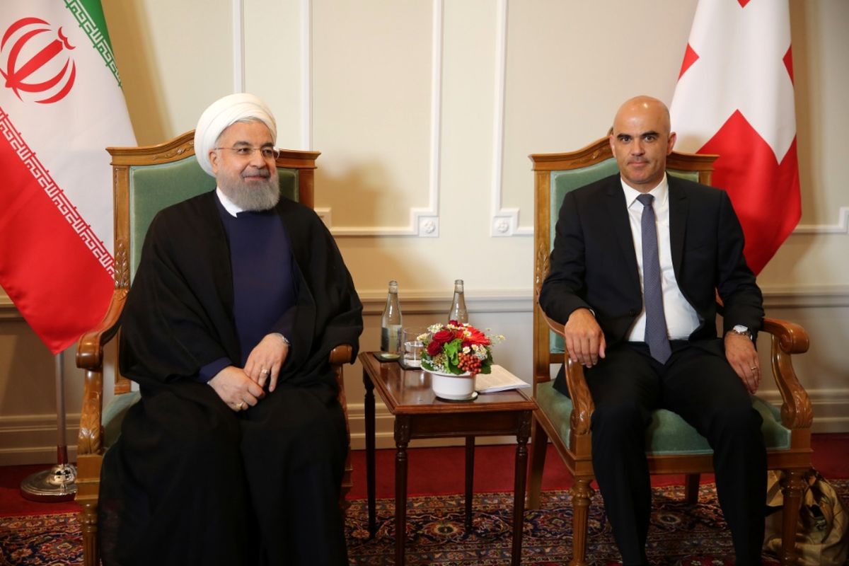 مذاکرات خصوصی روسای جمهوری ایران و سوئیس/ تاکید بر توسعه همه جانبه روابط تهران –برن