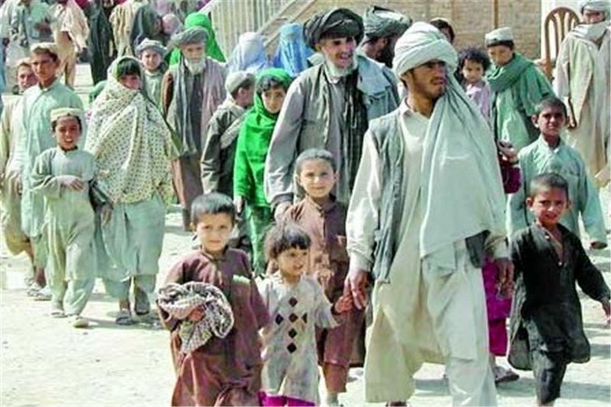 مهاجرت ۳ هزار پاکستانی  دارای بیماری های واگیردار به کشور/ پلیس نباید با مهاجران با خشونت رفتار کند
