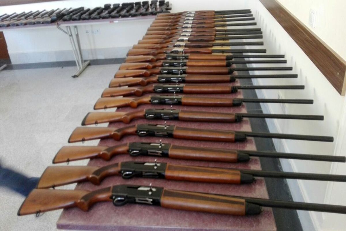 تحویل بیش از ۱۶۰ قبضه اسلحه در مناطق جنوبی استان توسط سران طوایف/ همایش عقود بانکی مهرماه برگزار می شود