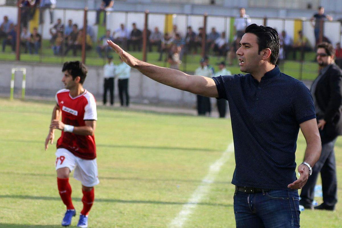 نکونام: بازیکنان نساجی حرفه‌ای هستند/ از تعطیلات لیگ برتر استفاده خواهیم کرد