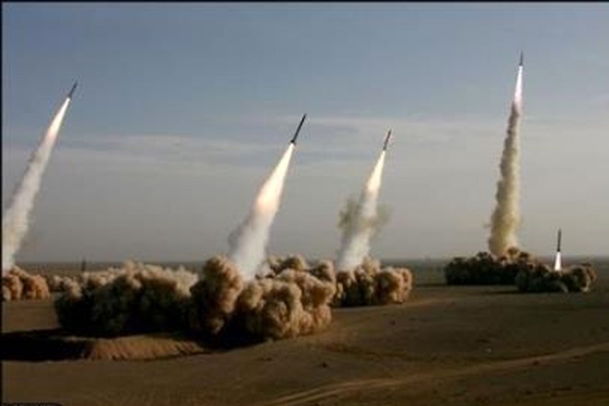 انهدام موشک های اسراییل توسط پدافند هوایی سوریه