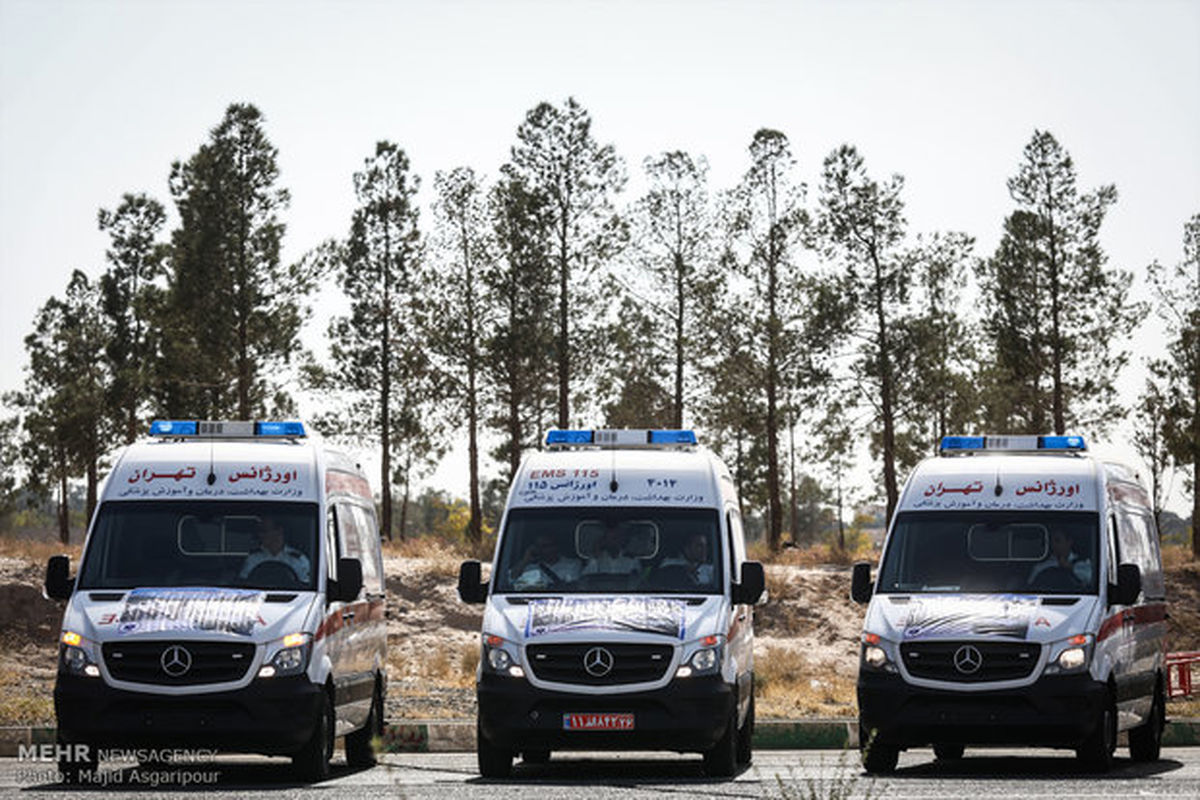 ۵٨ مصدوم بر اثر انحراف اتوبوس/فوت  ۴ نفر در برخورد خودرو سواری با تریلی