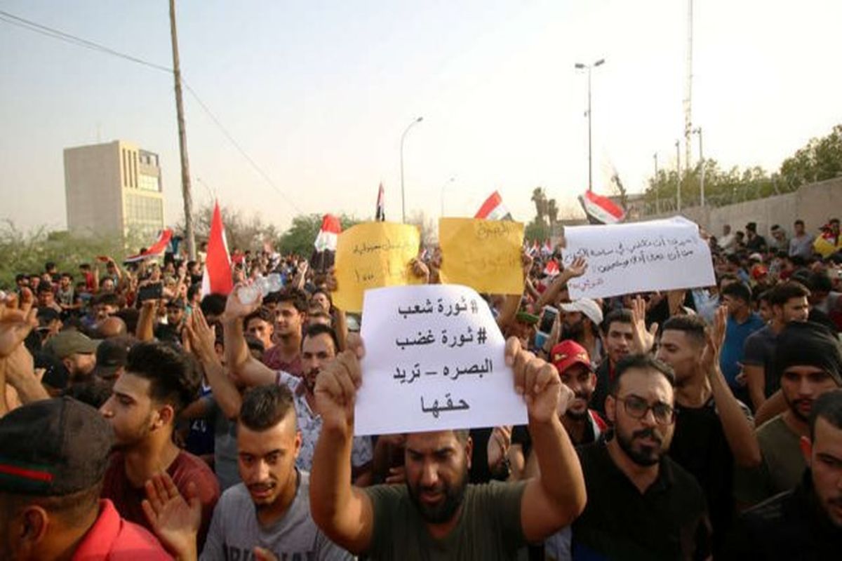 تظاهرکنندگان بصره: به کنسولگری ایران حمله نمی‌کنیم