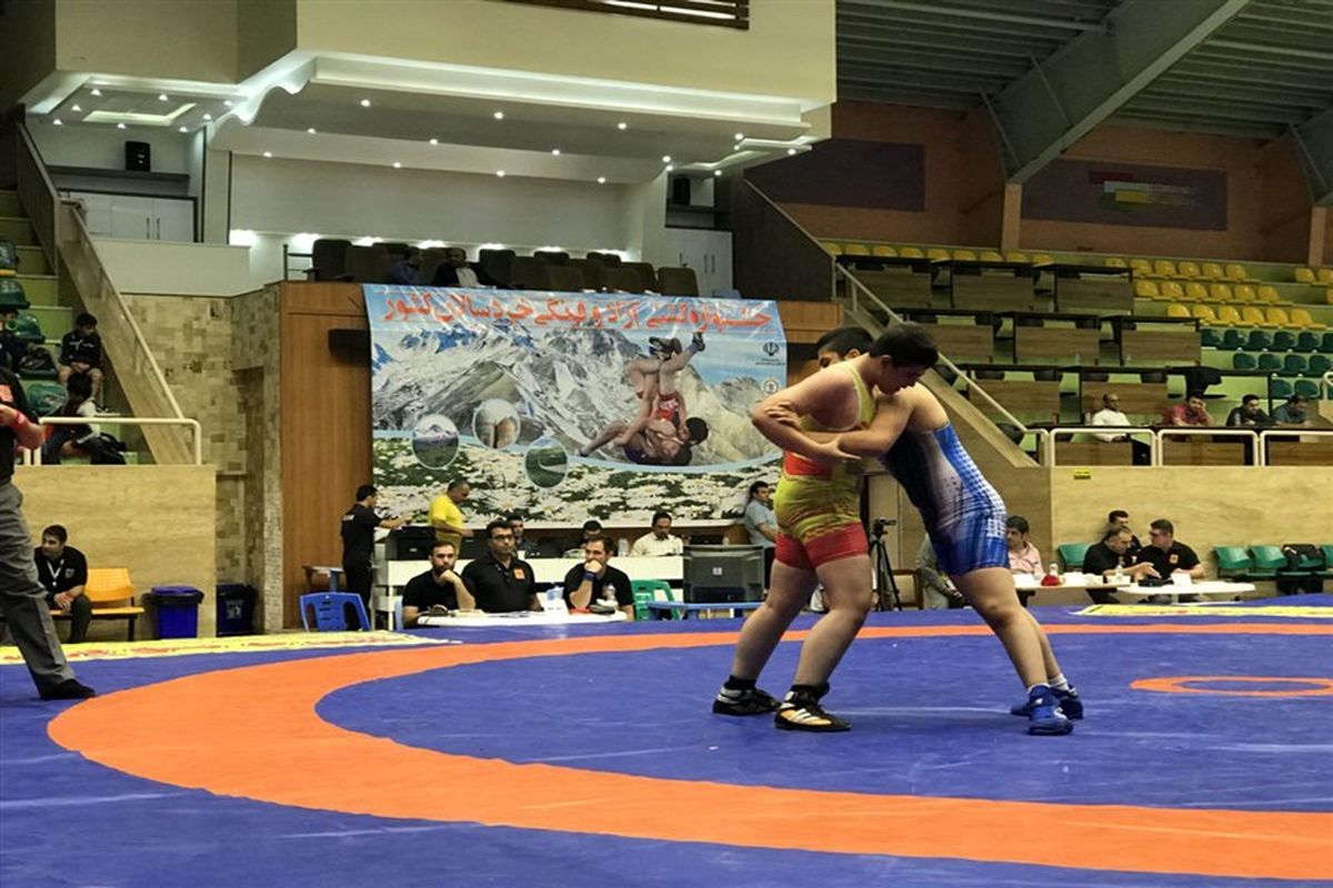 عنوان پنجمی آذربایجان غربی در مسابقات کشتی فرنگی خردسالان منطقه یک کشور