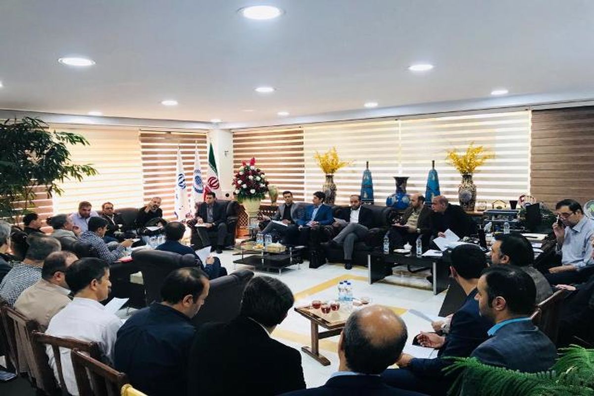 نشست کارشناسى و بازدید میدانى ورزشگاه آزادى