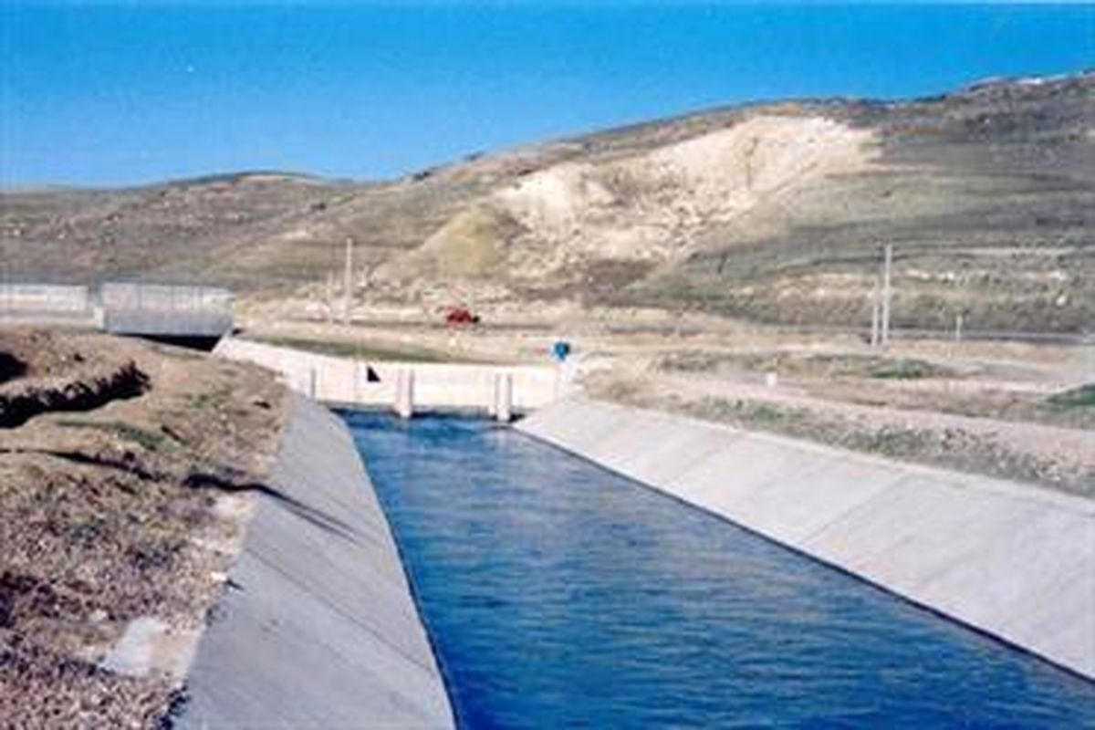 خط انتقال آب دریای عمان به شرق پروژه ای راهبردی و ضروری