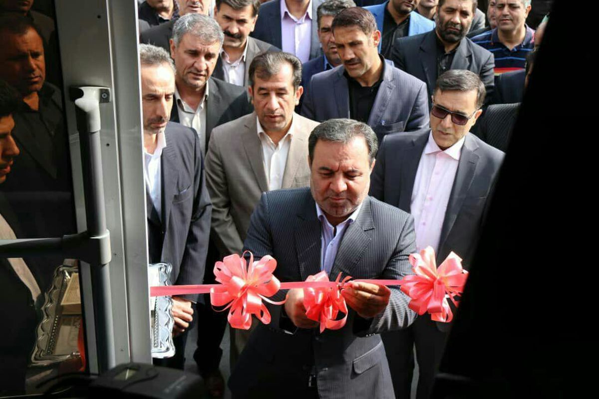 افتتاح واحد سیار بانک ملی لرستان به منظور رفاه حال زائران اربعین