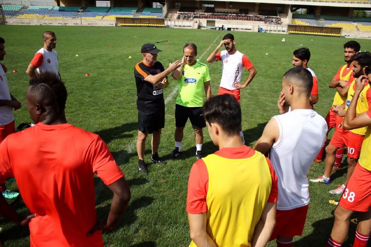 تمرین و ریکاوری سرخپوشان در ورزشگاه شهید کاظمی
