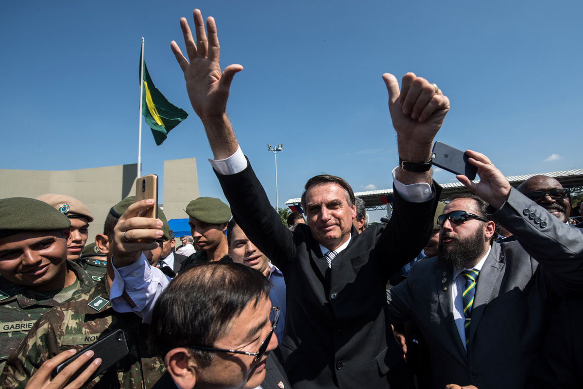 حضور نظامیان در دولت پررنگ می‌شود/ وزرای جدید دولت برزیل از ارتشی‌ها خواهند بود