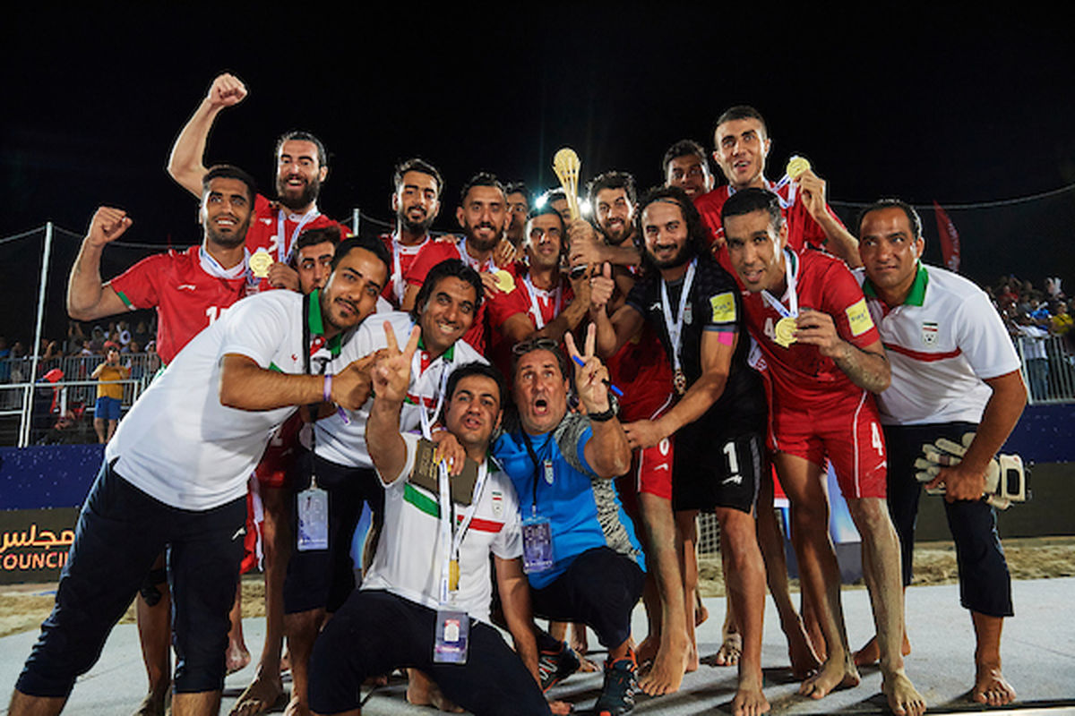تیم فوق‌العاده ایران جام قهرمانی بین قاره‌ای را بالای سر برد
